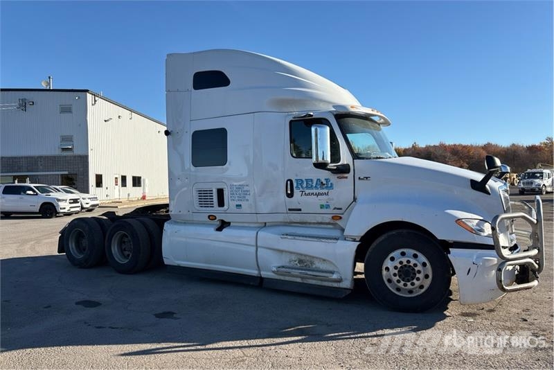 International LT625 Tractor Units
