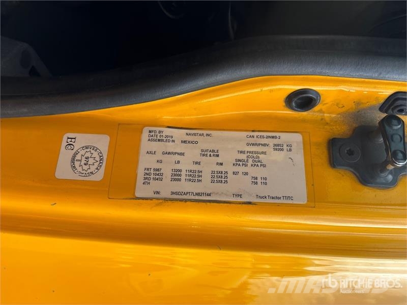 International LT625 Tractor Units