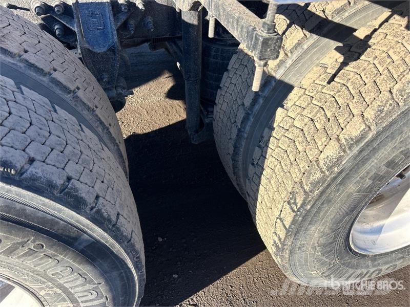 International LT625 Cabezas tractoras