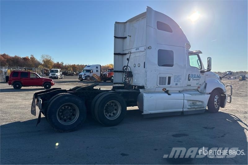 International LT625 Tractor Units