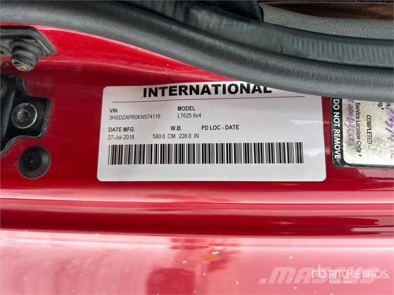 International LT625 Тягачі