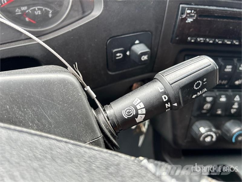 International LT625 Тягачі