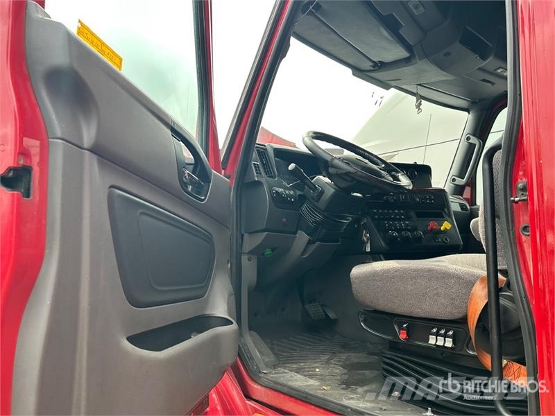 International LT625 Тягачі