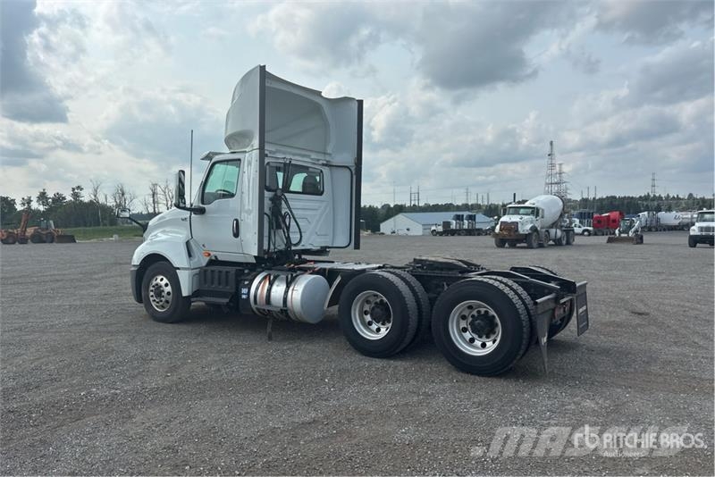International LT625 6x4 T/A Day Cab Truck Tractor Τράκτορες