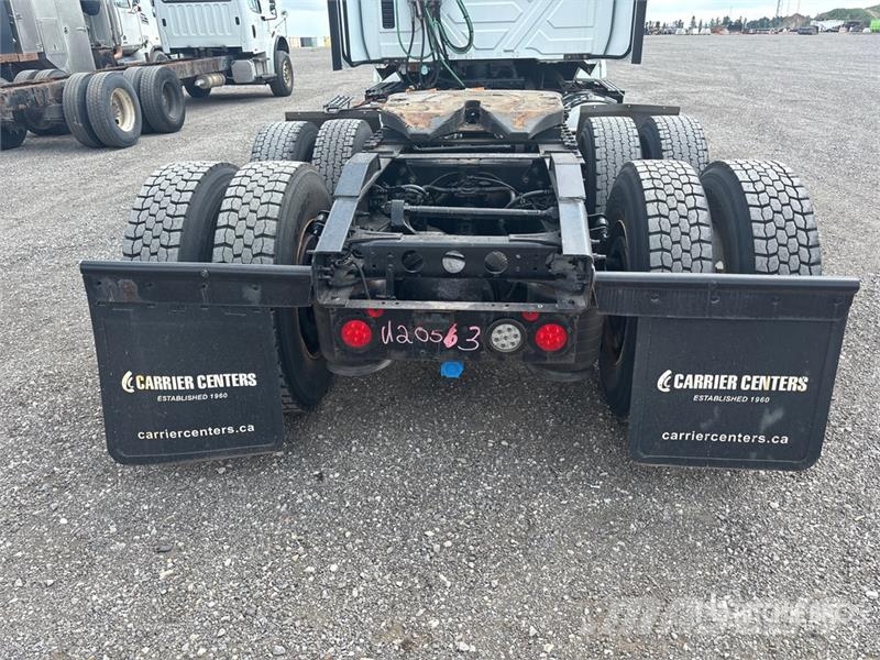 International LT625 6x4 T/A Day Cab Truck Tractor Τράκτορες