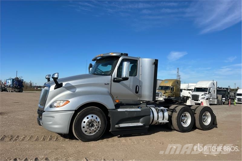 International LT625 6x4 T/A Day Cab Truck Tractor Truck Tractor Units