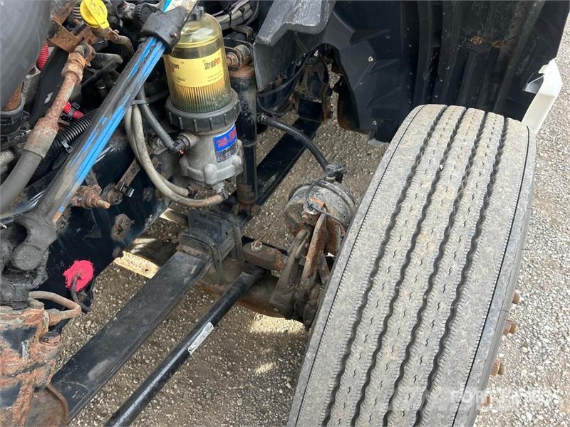 International LT625 6x4 T/A Day Cab Truck Tractor وحدات الجر
