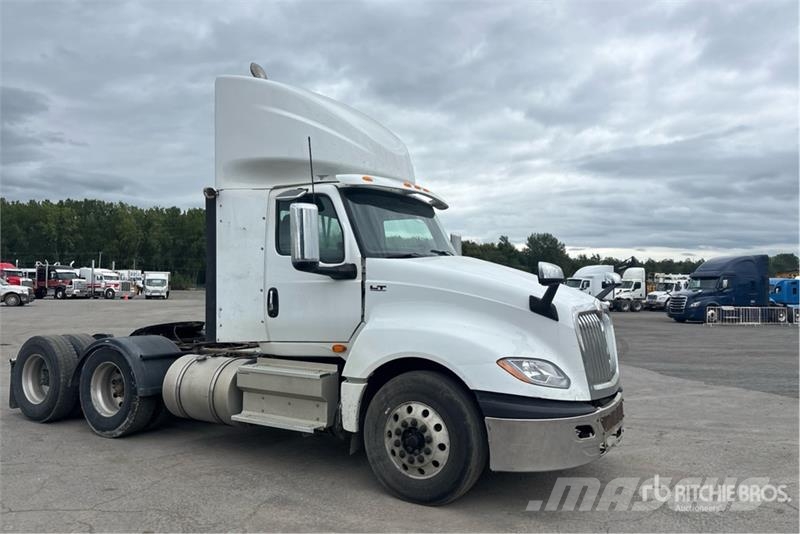 International LT625 6x4 T/A Day Cab Truck Tractor Prime Movers