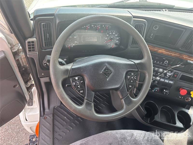 International LT625 6x4 T/A Day Cab Truck Tractor Τράκτορες