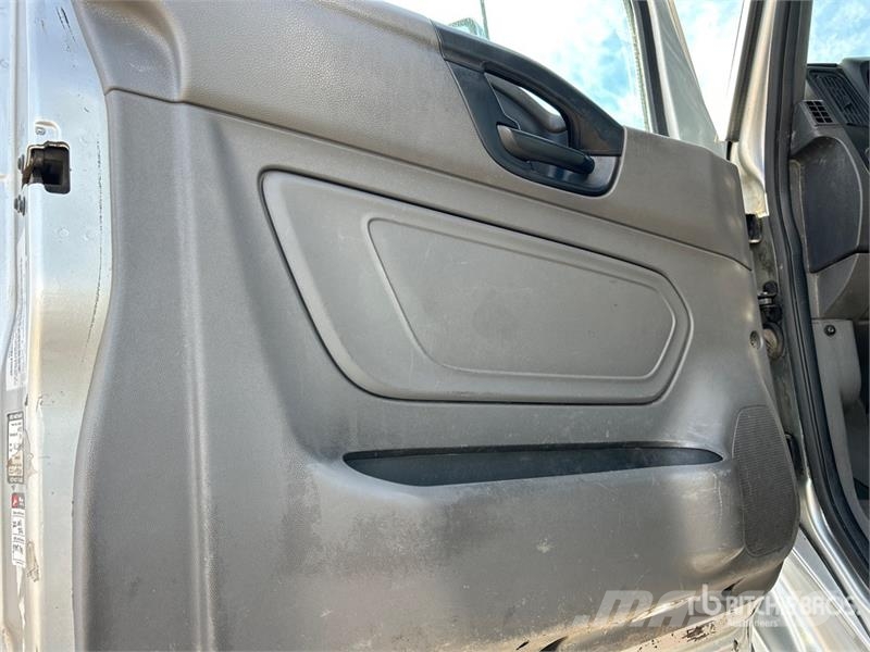 International LT625 6x4 T/A Day Cab Truck Tractor Truck Tractor Units