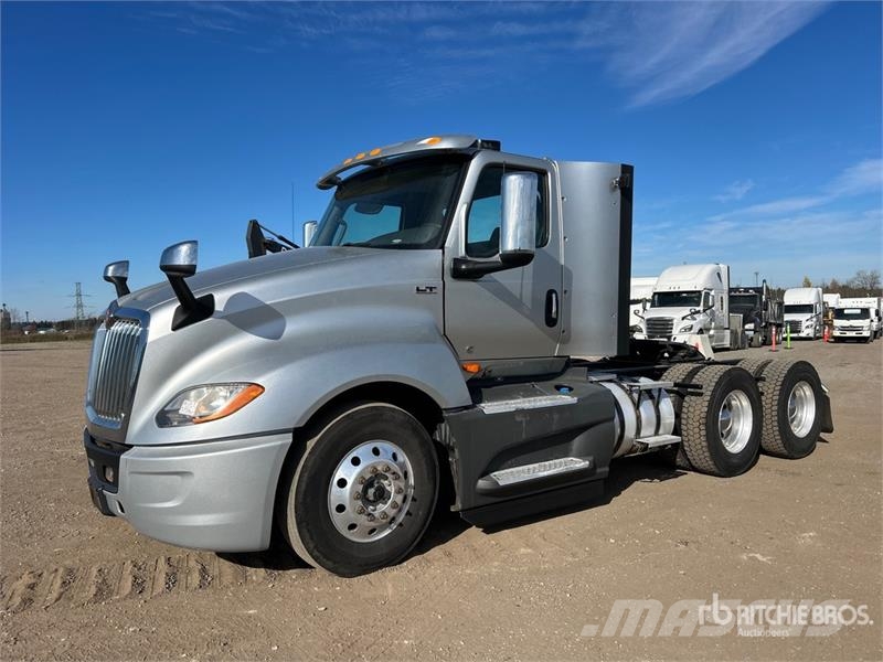 International LT625 6x4 T/A Day Cab Truck Tractor Truck Tractor Units