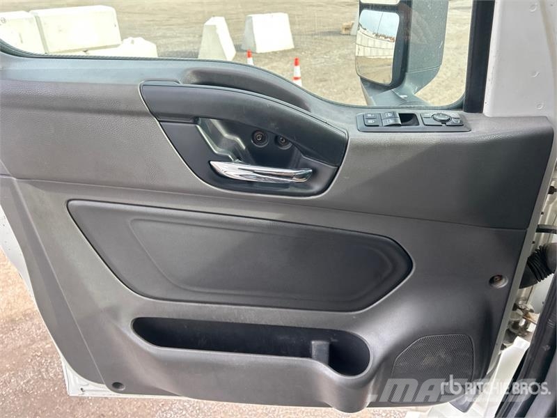 International LT625 6x4 T/A Day Cab Truck Tractor وحدات الجر