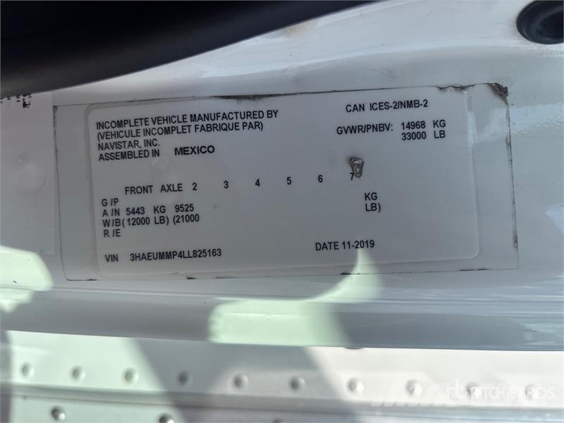 International MV607 4x2 Van Truck Box trucks