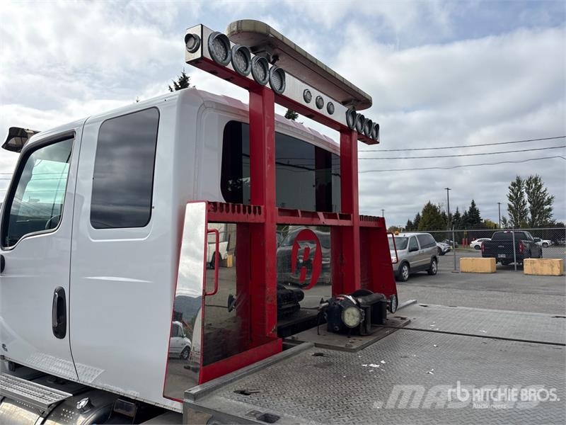 International MV607 4x2 Extended Cab Rollback Truck Vlečna vozila za tovornjake