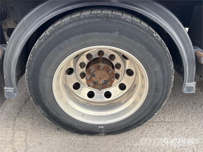 International MV607 4x2 Extended Cab Rollback Truck Vlečna vozila za tovornjake