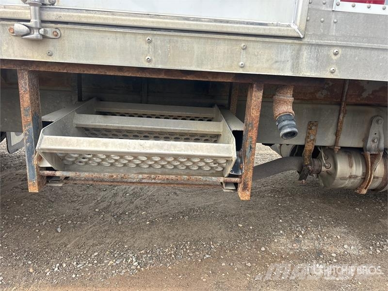 International MV607 6x4 Mud Mixing Truck Вантажівки / спеціальні