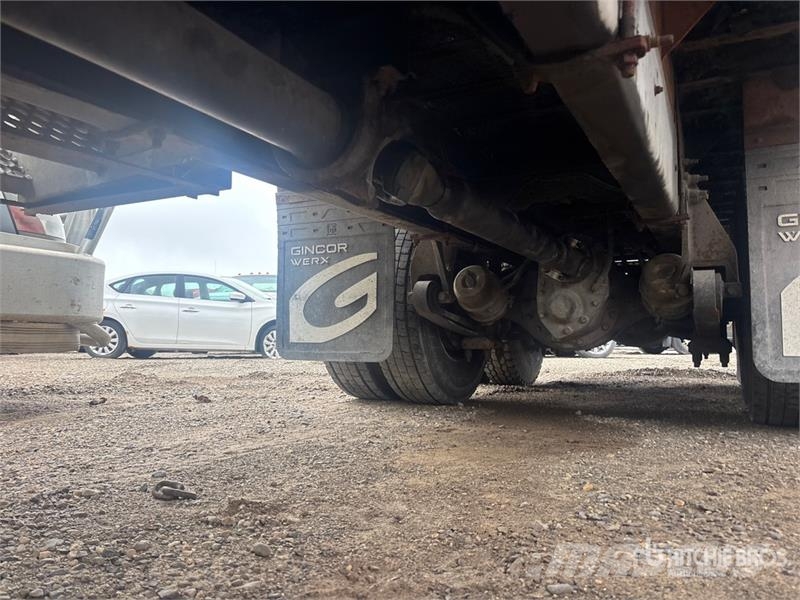 International MV607 6x4 Mud Mixing Truck Вантажівки / спеціальні