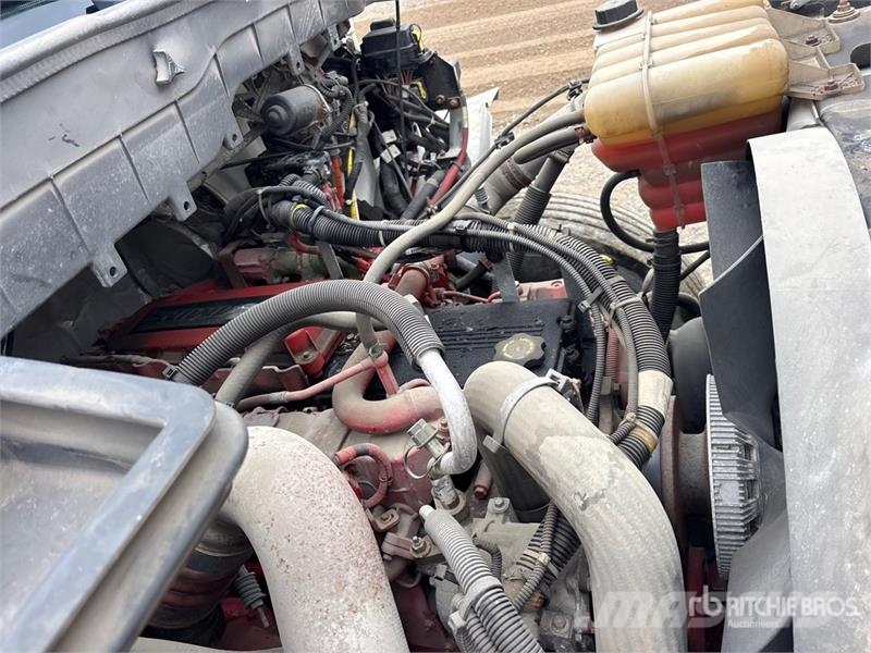 International MV607 6x4 Mud Mixing Truck Вантажівки / спеціальні