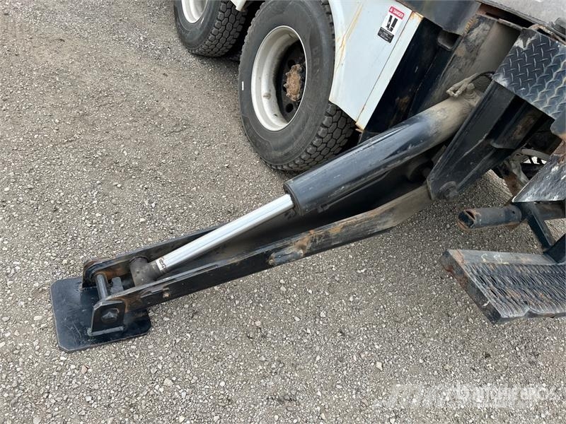 International on International 7600 6x4 Digger Derrick Truck Mobiele Boorinstallatie