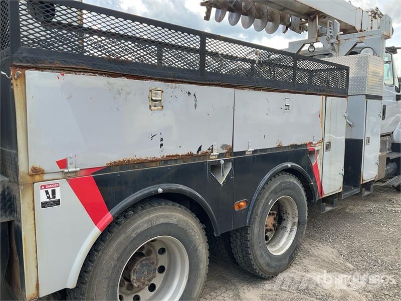 International on International 7600 6x4 Digger Derrick Truck Mobiele Boorinstallatie