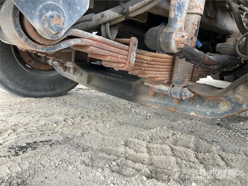 International on International 7600 6x4 Digger Derrick Truck Mobiele Boorinstallatie