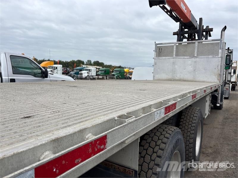 International Palfinger Straight Boom on International Workstar Kamioni sa kranom