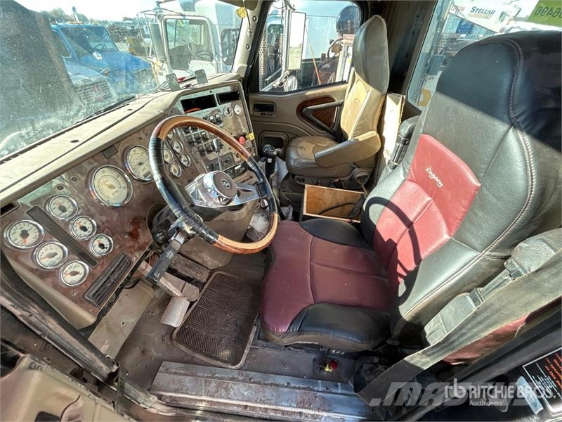 International Paystar 5600i 6x4 Cab and Chassis (Inoperable) Cabines