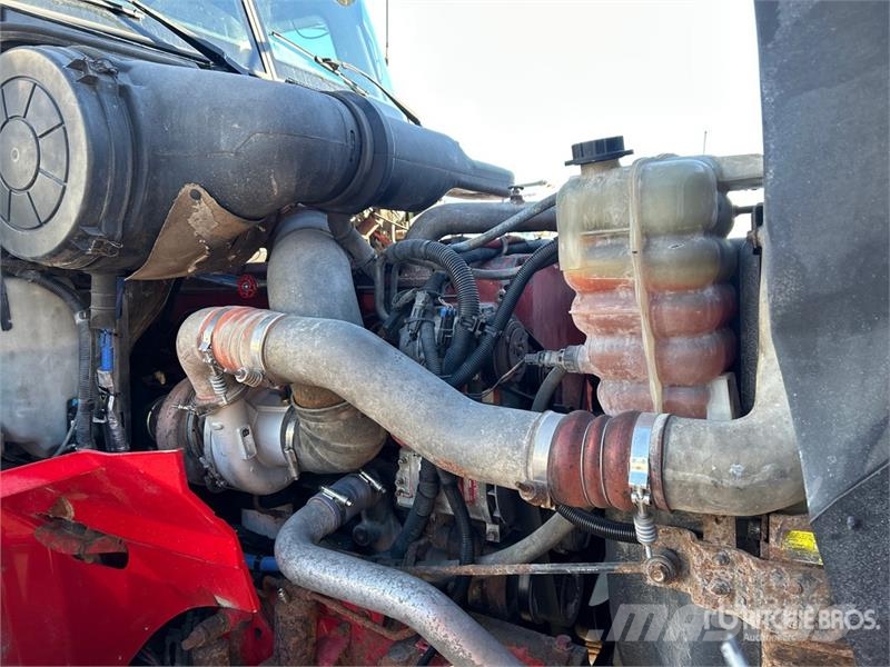 International PayStar 5900i 6x4 T/A Day Cab Truck Tractor Truck Tractor Units