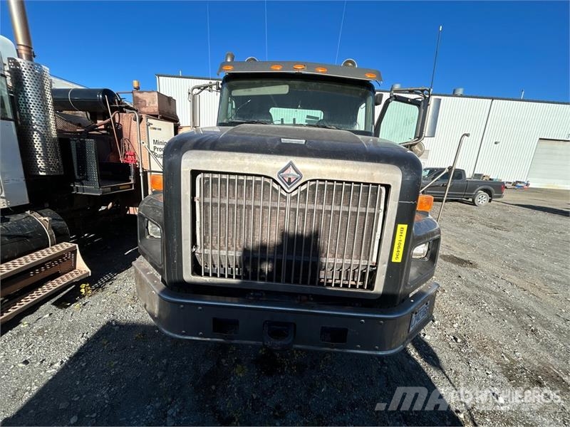 International Paystar 5600i 6x4 Cab and Chassis (Inoperable) Cabines