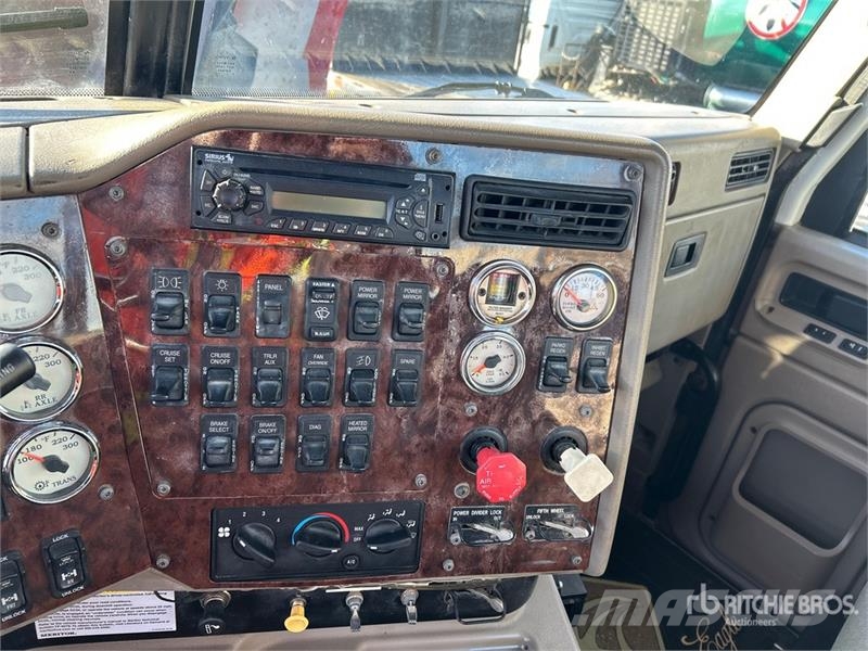 International PayStar 5900i 6x4 T/A Day Cab Truck Tractor Truck Tractor Units