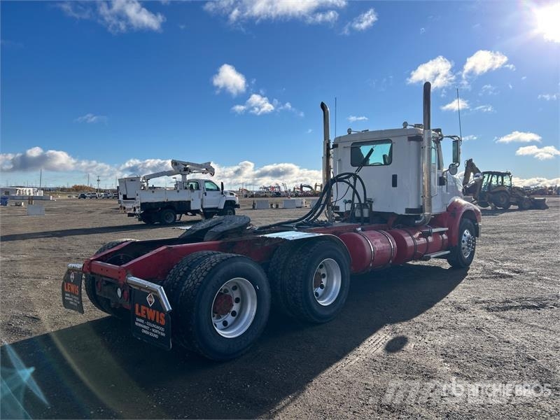 International PayStar 5900i 6x4 T/A Day Cab Truck Tractor Truck Tractor Units
