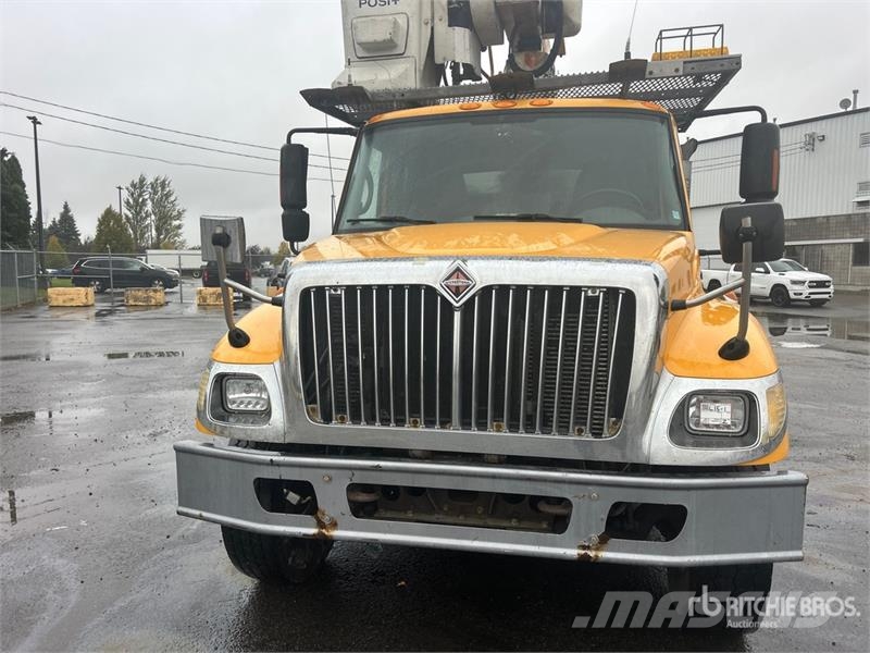 International Posi-Plus 400-46-P 46 ft on  International 7400 6x Truck mounted aerial platforms