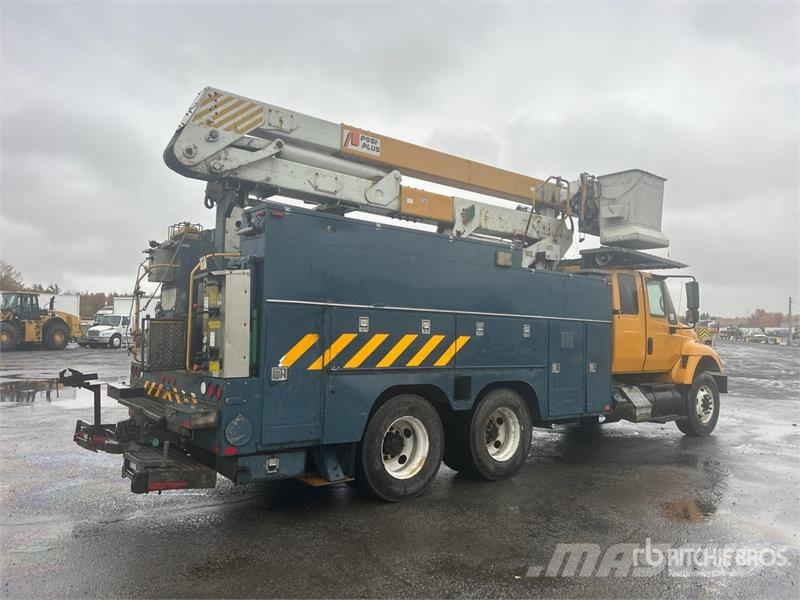 International Posi-Plus 400-46-P 46 ft on  International 7400 6x Truck mounted aerial platforms