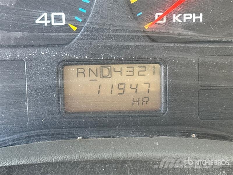 International Posi-Plus 500-55-AUT/PE63 63 ft on  International  المنصات الهوائية المثبتة على شاحنة