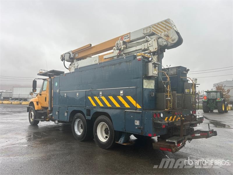 International Posi-Plus 400-46-P 46 ft on  International 7400 6x Truck mounted aerial platforms