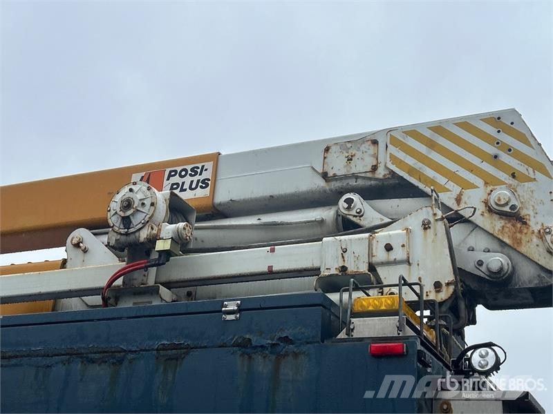 International Posi-Plus 400-46-P 46 ft on  International 7400 6x Truck mounted aerial platforms