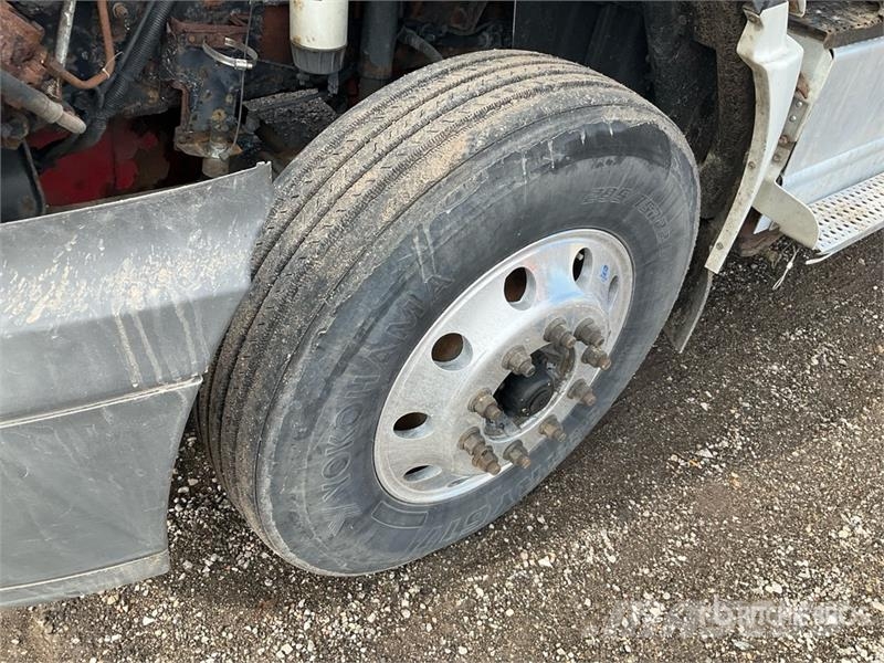 International Prostar+ 122 6x4 T/A Day Cab Truck Tractor Çekiciler