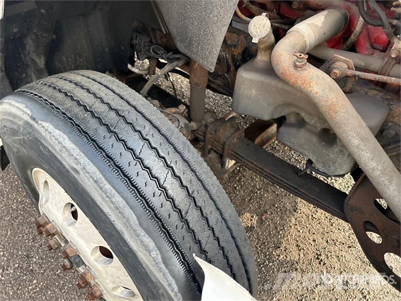 International ProStar+ 6x4 T/A Day Cab Truck Tractor Motrici e Trattori Stradali