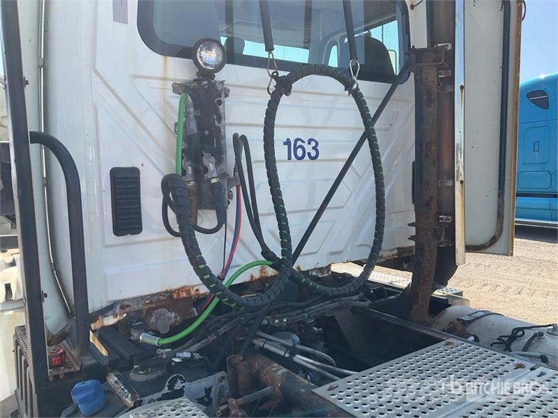 International ProStar+ 6x4 T/A Day Cab Truck Tractor 牵引车