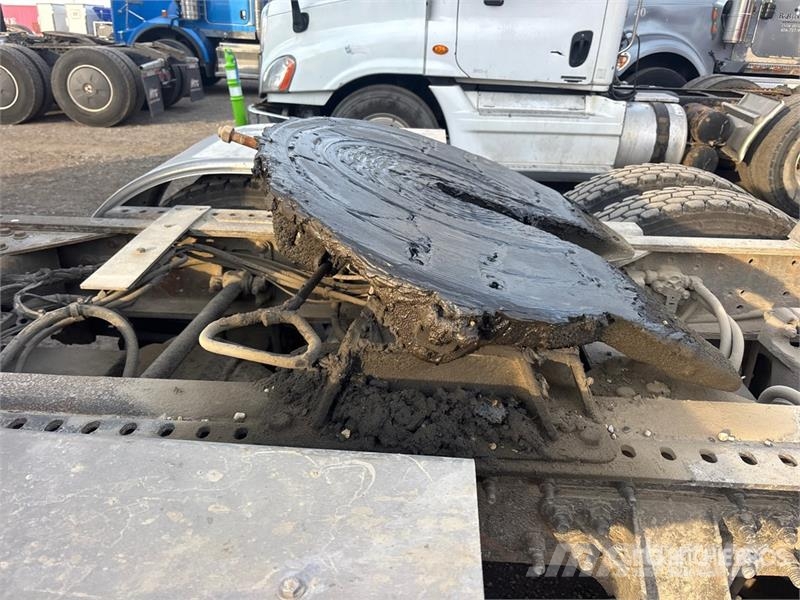 International ProStar+ 6x4 T/A Sleeper Truck Tractor Седельные тягачи