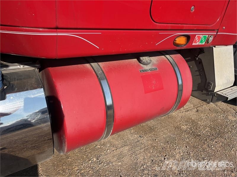 International ProStar 6x4 T/A Sleeper Truck Tractor Trekkvogner