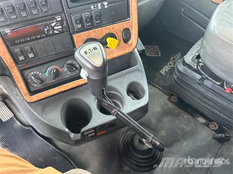 International ProStar+ 6x4 T/A Sleeper Truck Tractor Седельные тягачи