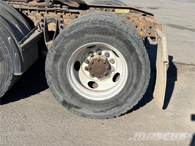 International Prostar 6x4 T/A Sleeper Truck Tractor وحدات الجر