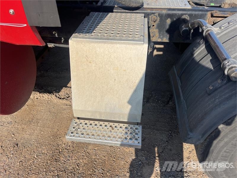 International ProStar 6x4 T/A Sleeper Truck Tractor Trekkvogner