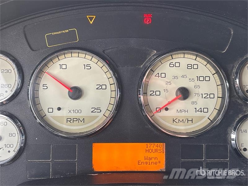 International ProStar+ 6x4 T/A Sleeper Truck Tractor Седельные тягачи