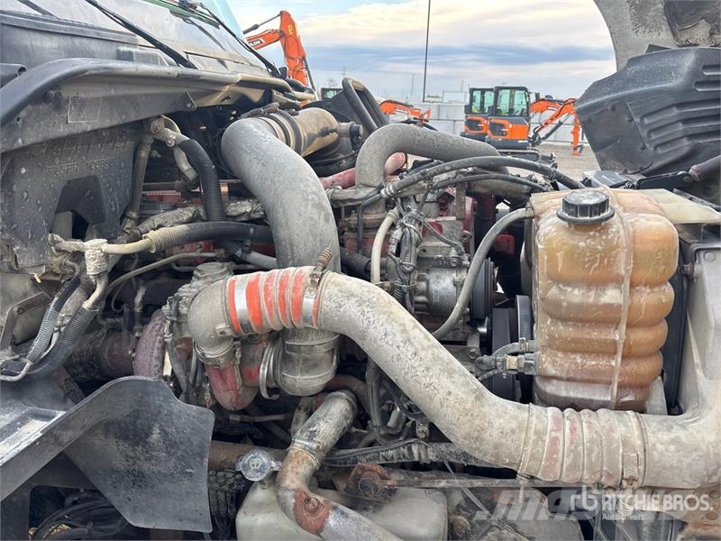 International ProStar+ 6x4 T/A Sleeper Truck Tractor Седельные тягачи