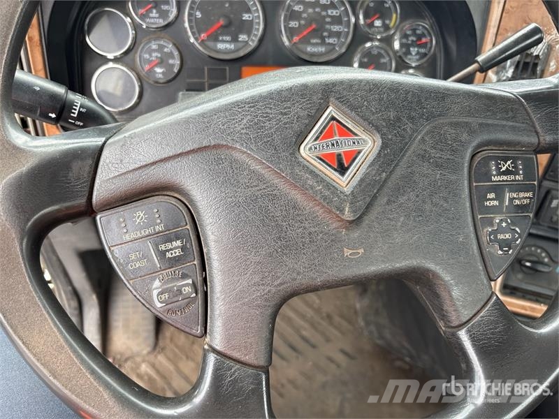 International Prostar 6x4 T/A Day Cab Truck Tractor Тягачі