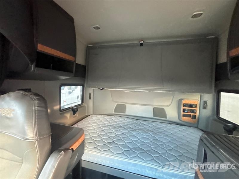 International ProStar+ 6x4 T/A Sleeper Truck Tractor Седельные тягачи