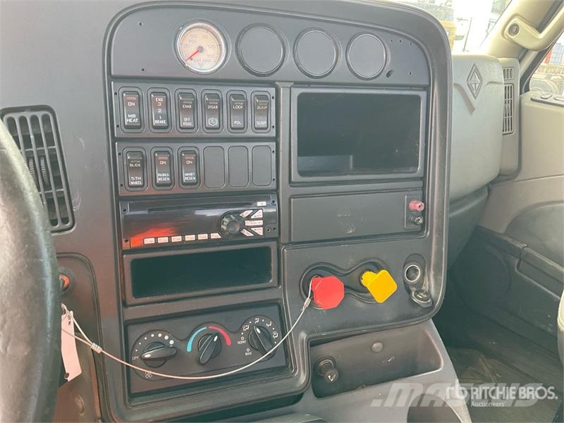 International Prostar+ 122 6x4 T/A Day Cab Truck Tractor Çekiciler