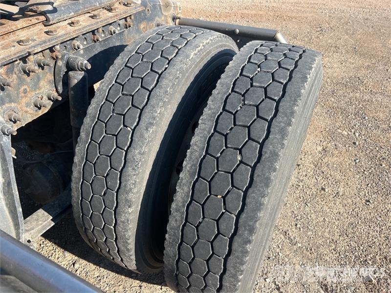 International ProStar 6x4 T/A Sleeper Truck Tractor Trekkvogner